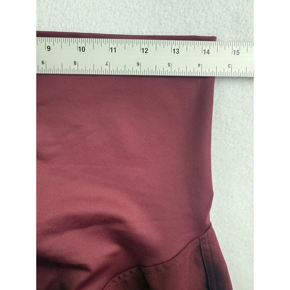 FIGS Technical Collection Women's Small Short Burgundy Cargo Scrub Pants - Picture 5 of 8